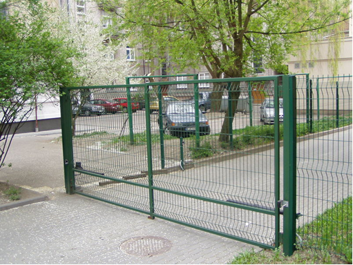 Пример ворот из еврозабора